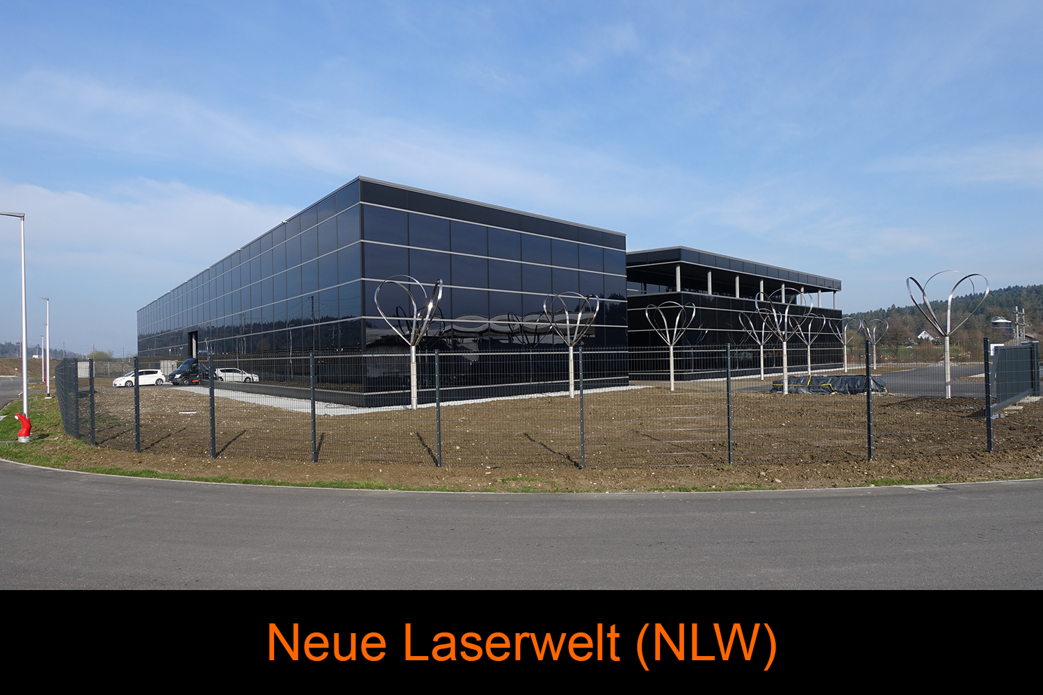 Unsere neue Laserwelt (NLW) ist bezugsbereit